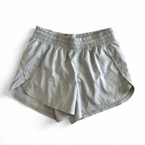 Athleta Grey Athletic Shorts Women’s Size Small
